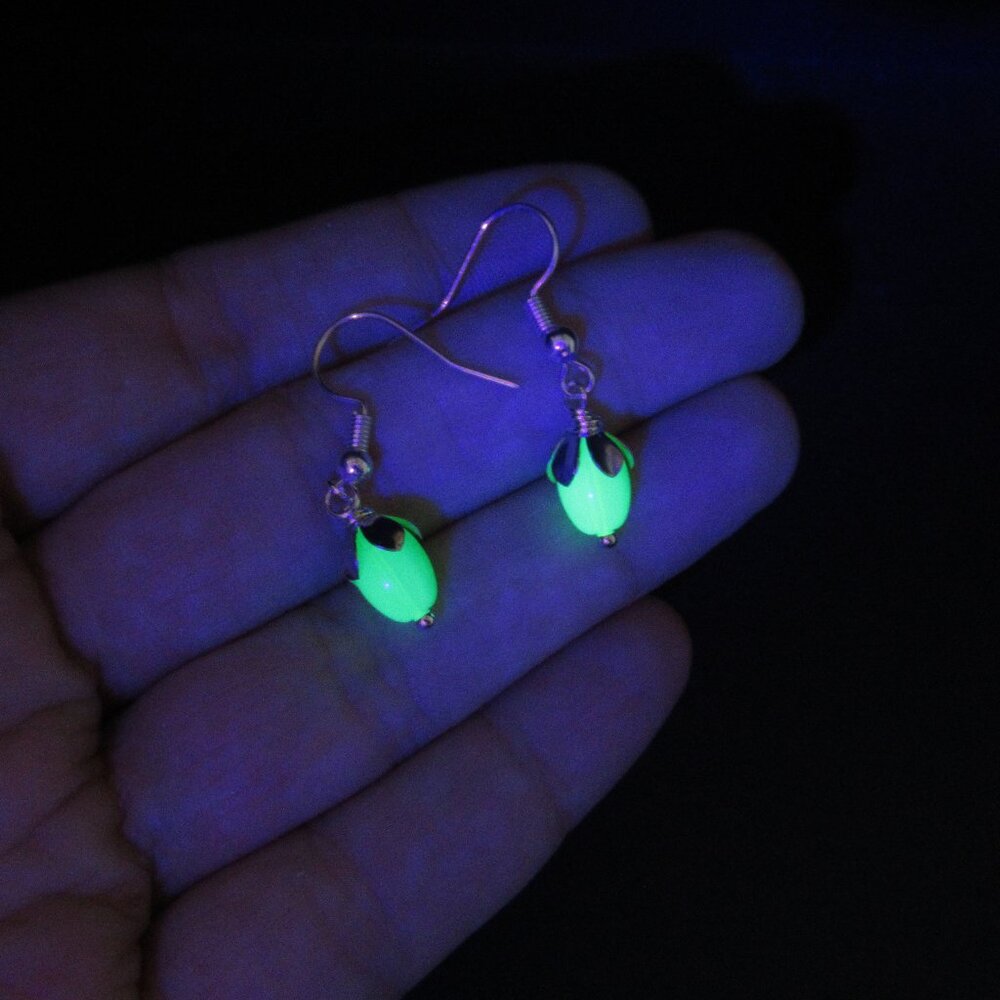 Vintage UG bead earrings